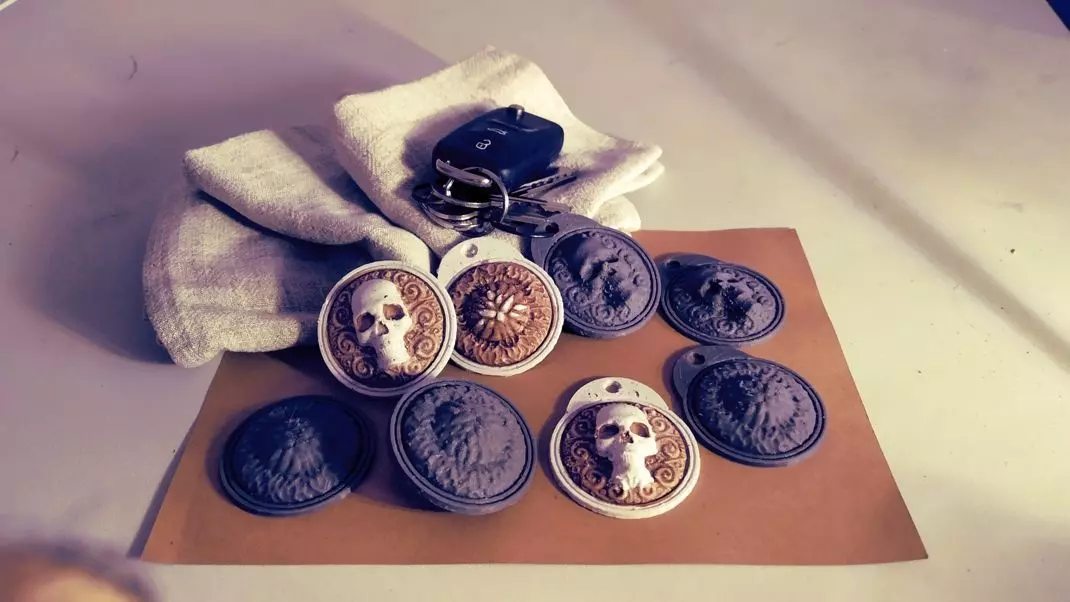 Memento Mori Memento vivere - Coin and Keychain Free 3D print model_0