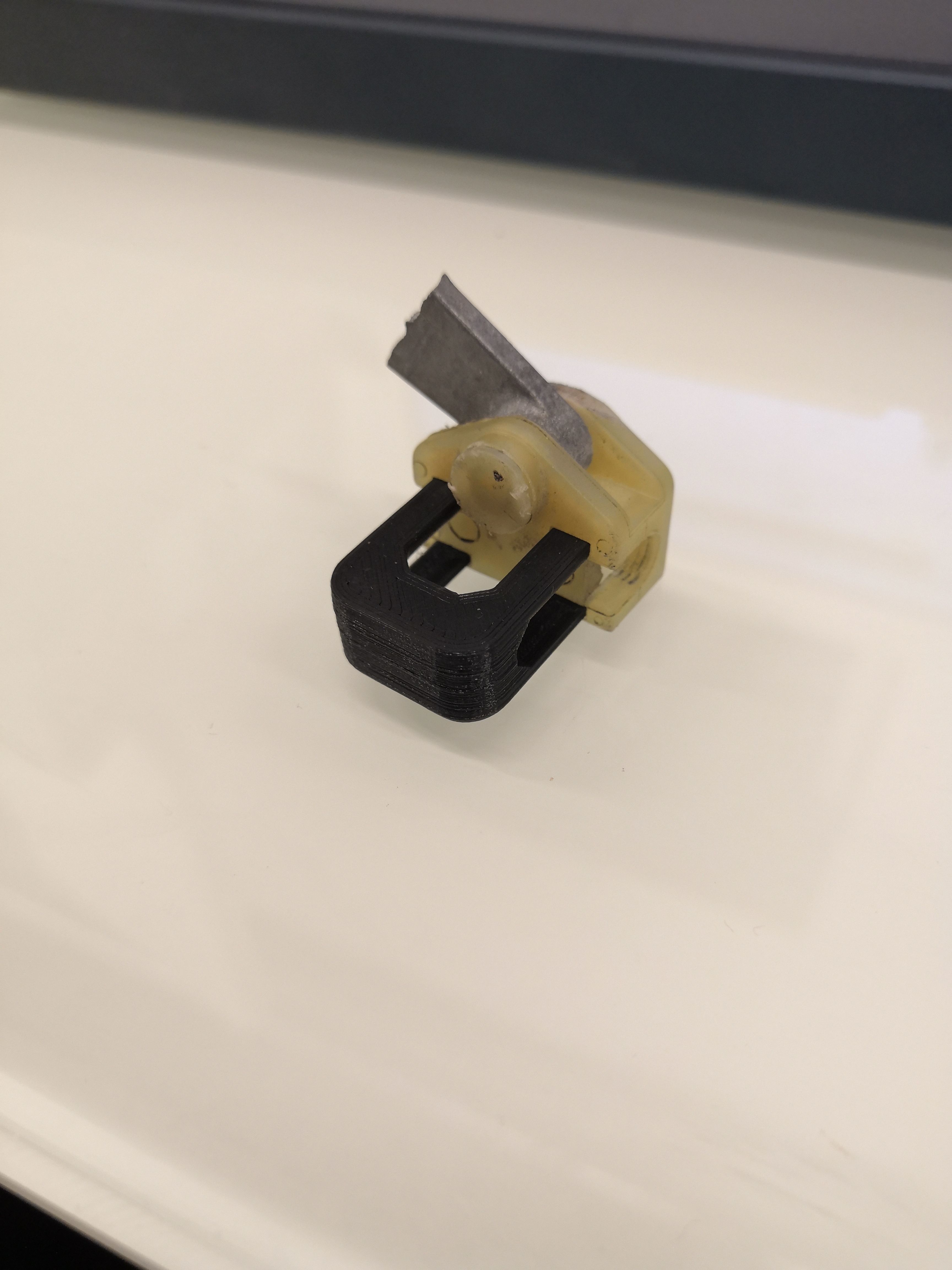 Ford Mondeo Front Door lock rod retainer adjustment tool 3D model 3D