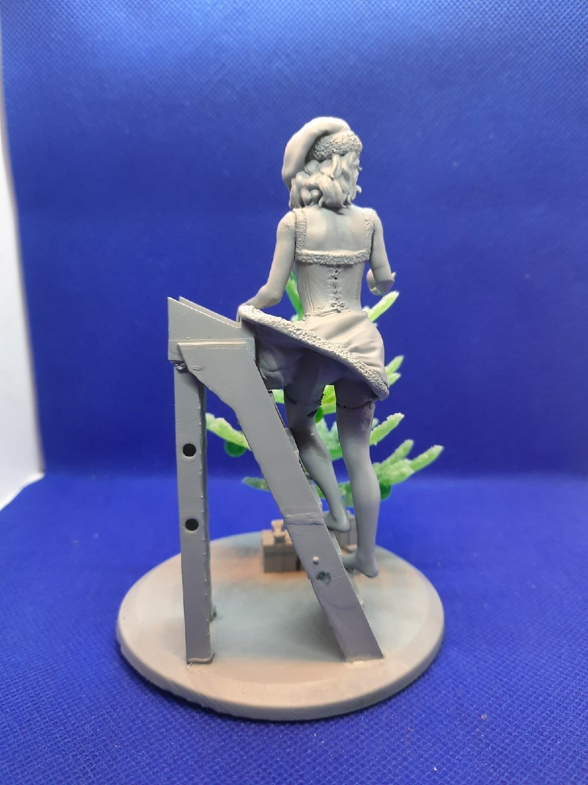 GIRL AND CHRISTMAS TREE 3D print model_13
