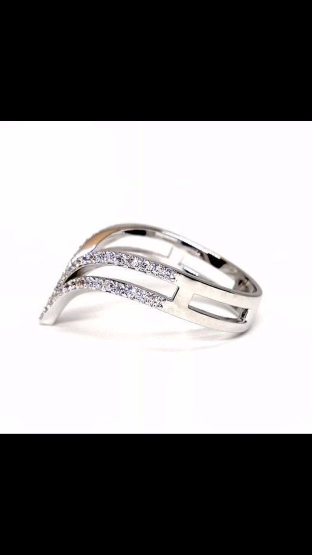 V Ring rose gold with diamonds 3D print model_3