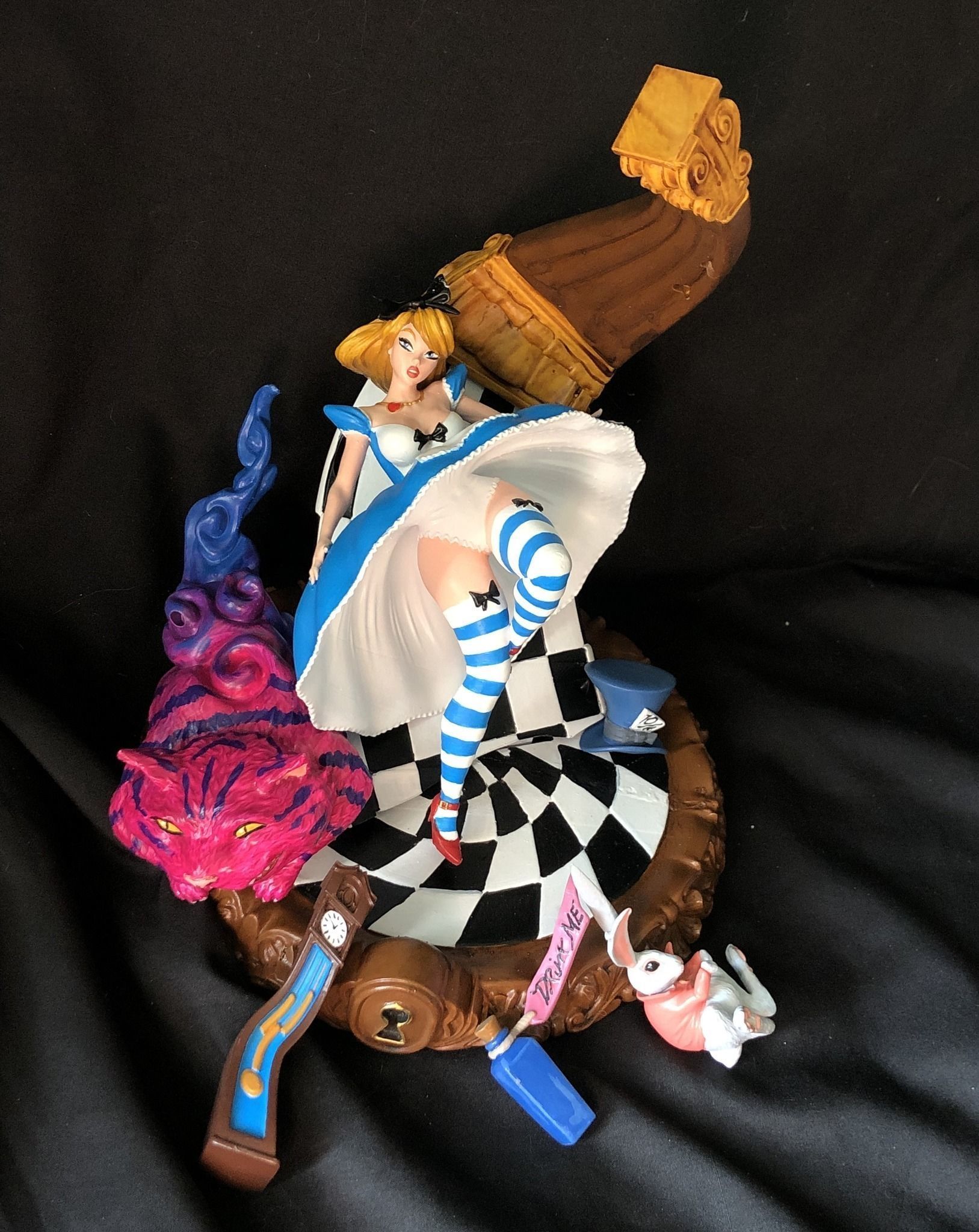 Alice Falling  3D print model_1