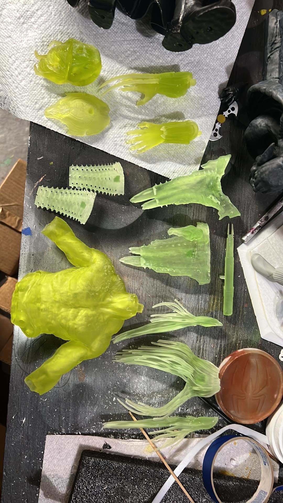 Feral Predator from PREY 3D print model_12