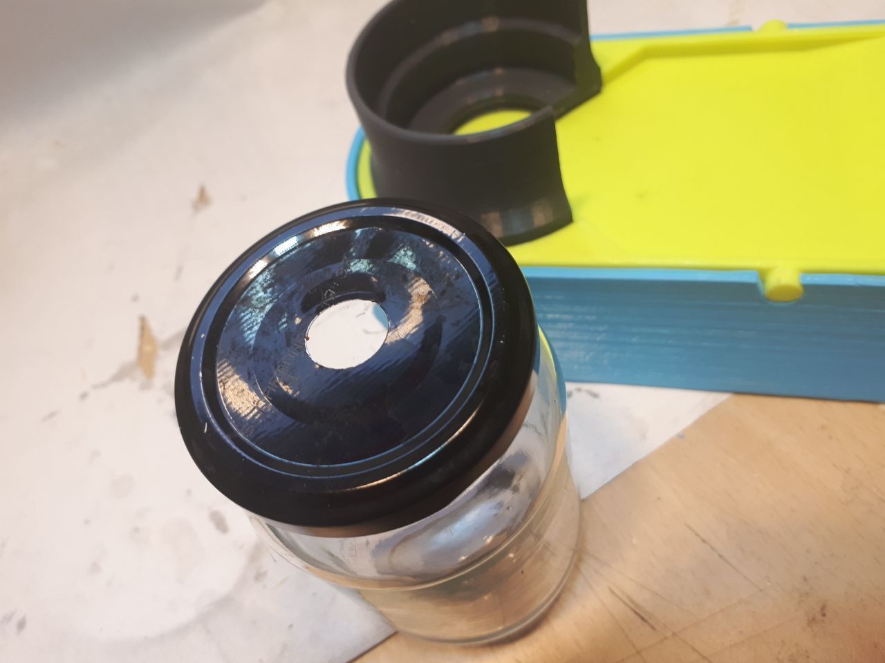 Cubeta de agua recargable - Refillable water bucket 3D print model_5