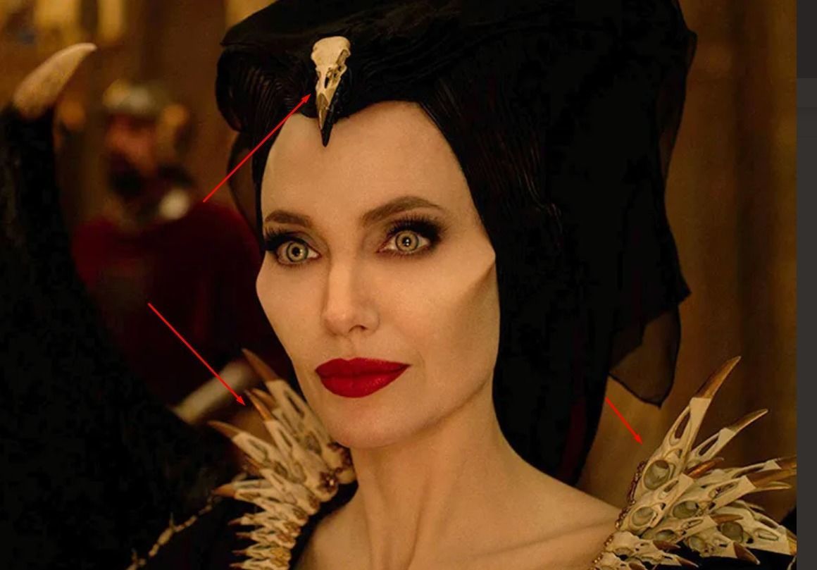 Maleficent CrowSkull necklace 3D model for cosplay 3D printing 3D print model_1