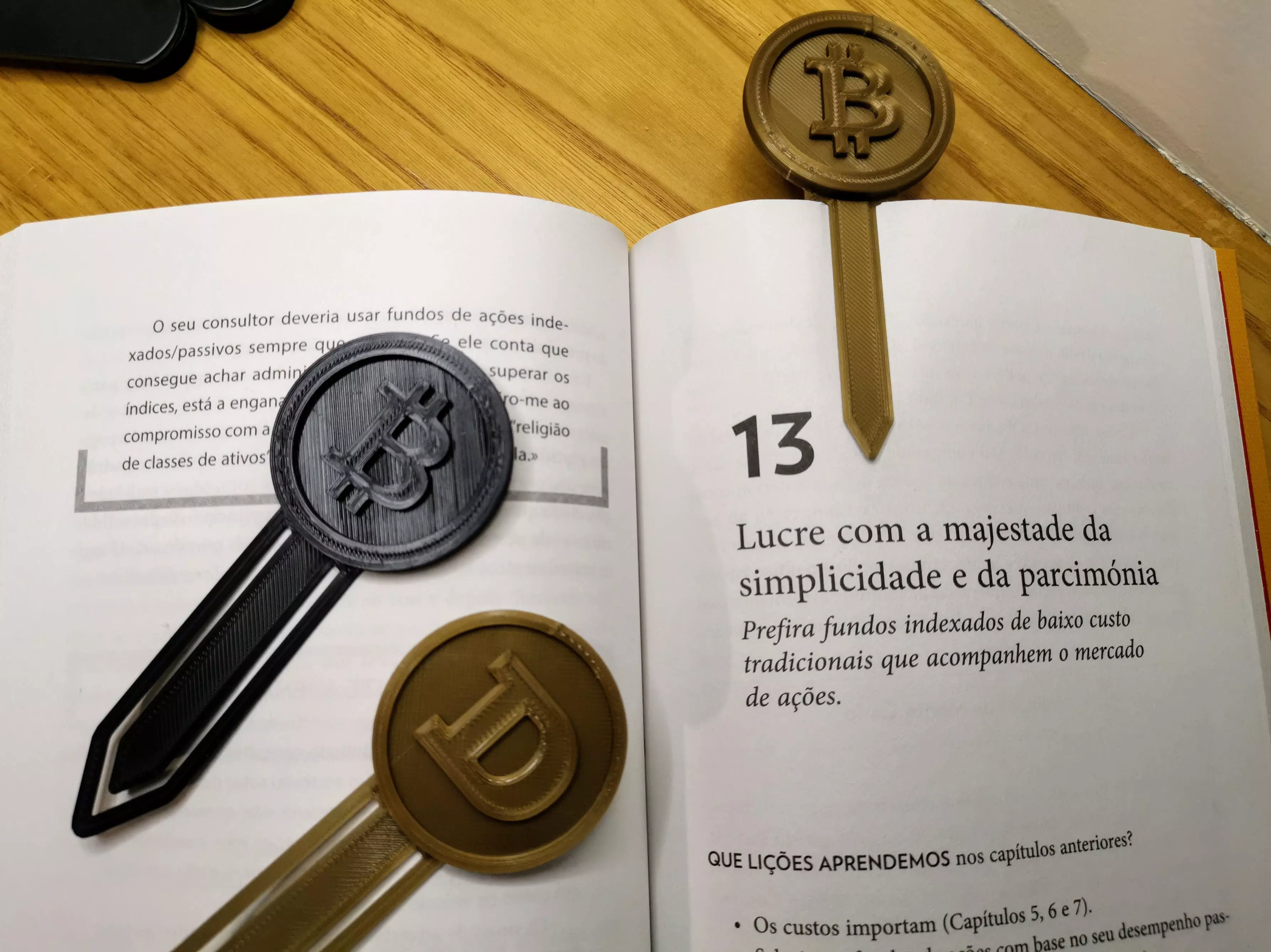 Dogecoin and Bitcoin Bookmark for all Books 3D print model