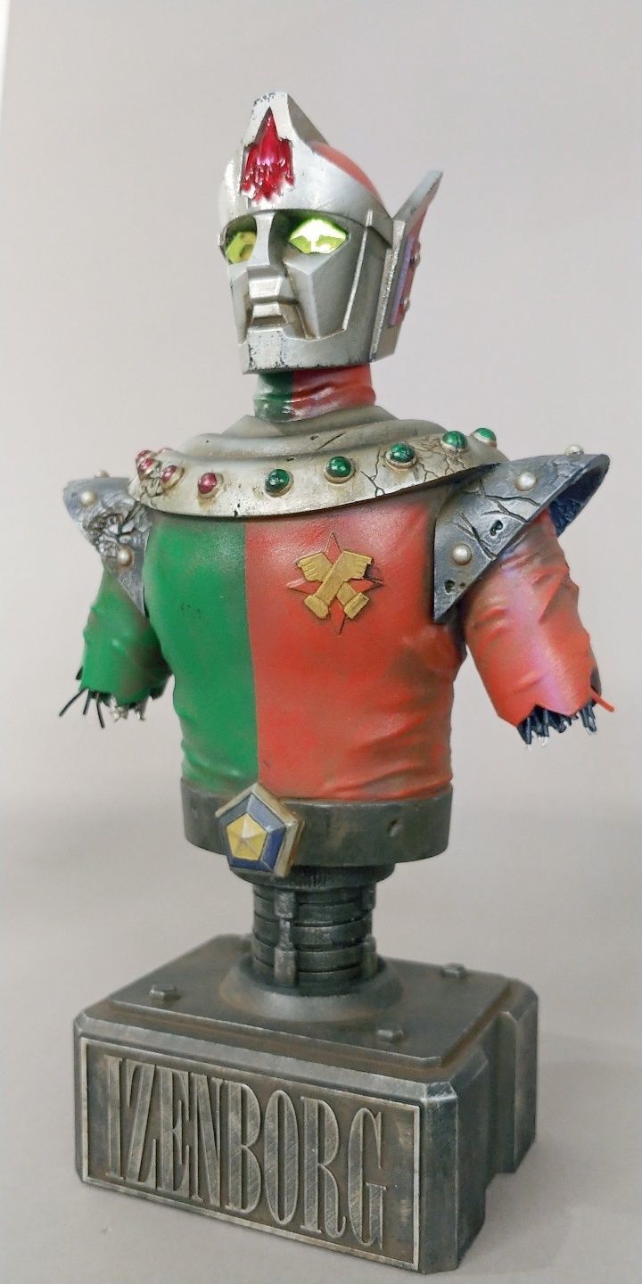 izenborg damage bust 25cm eye led light 3D print model_6