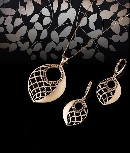 Traditional set gold leaf pendant 3D print model