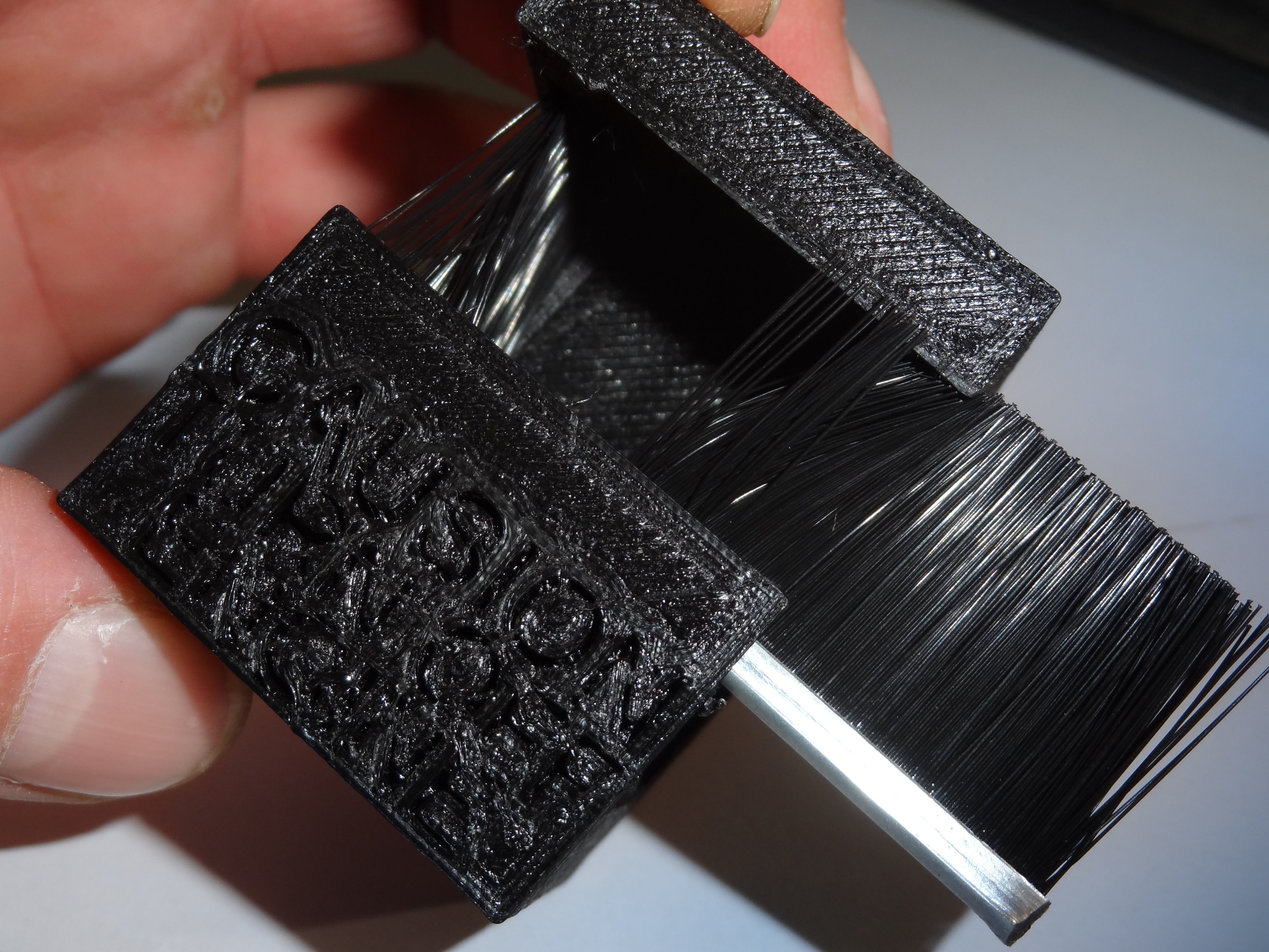 LUBRICATE YOUR MOTORCYCLE CHAIN DONT GET DIRTY AROUND 3D print model_3