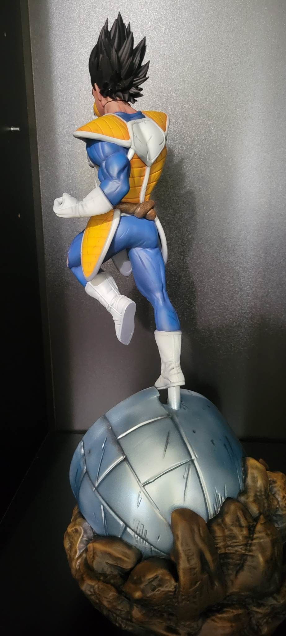 VEGETA REAL  ON CAPSULE  3D print model_5