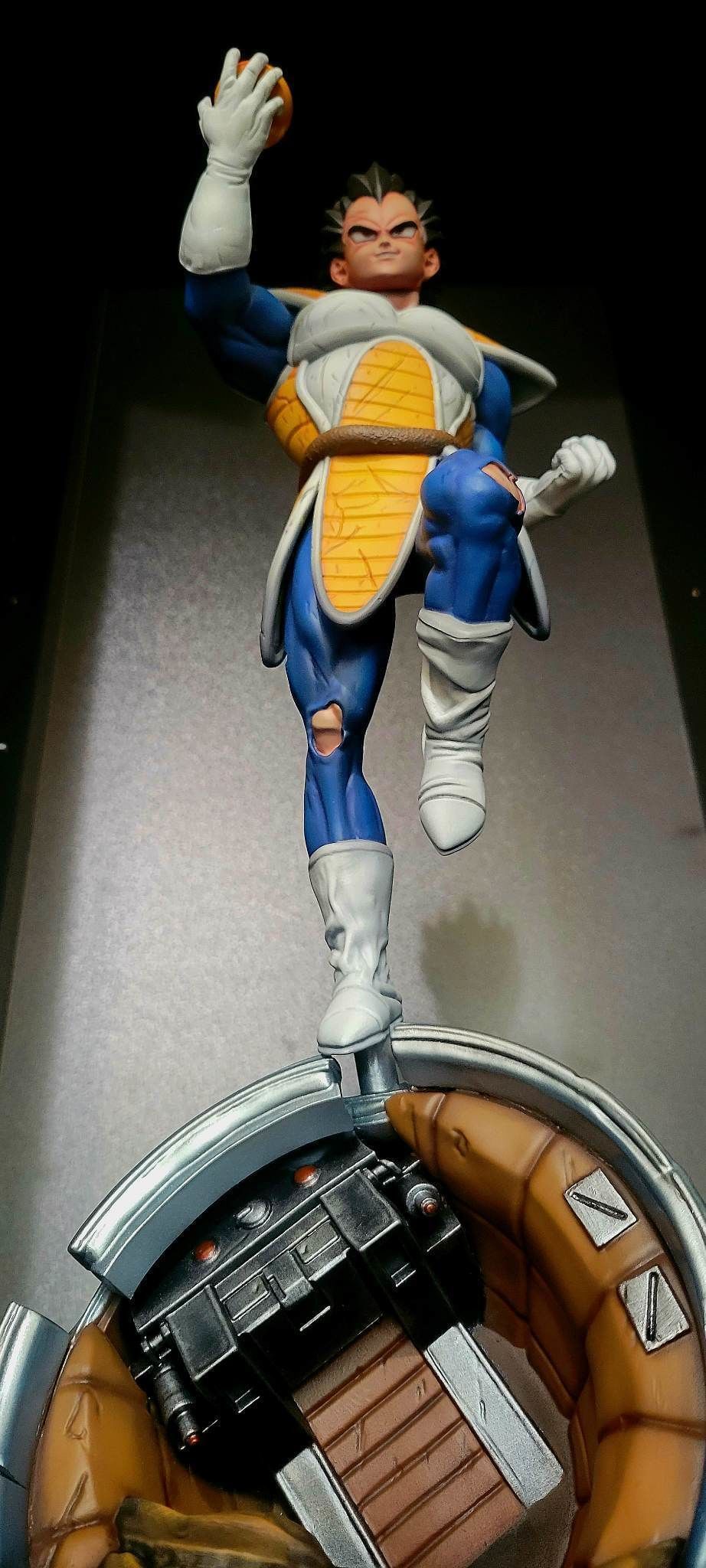 VEGETA REAL  ON CAPSULE  3D print model_3