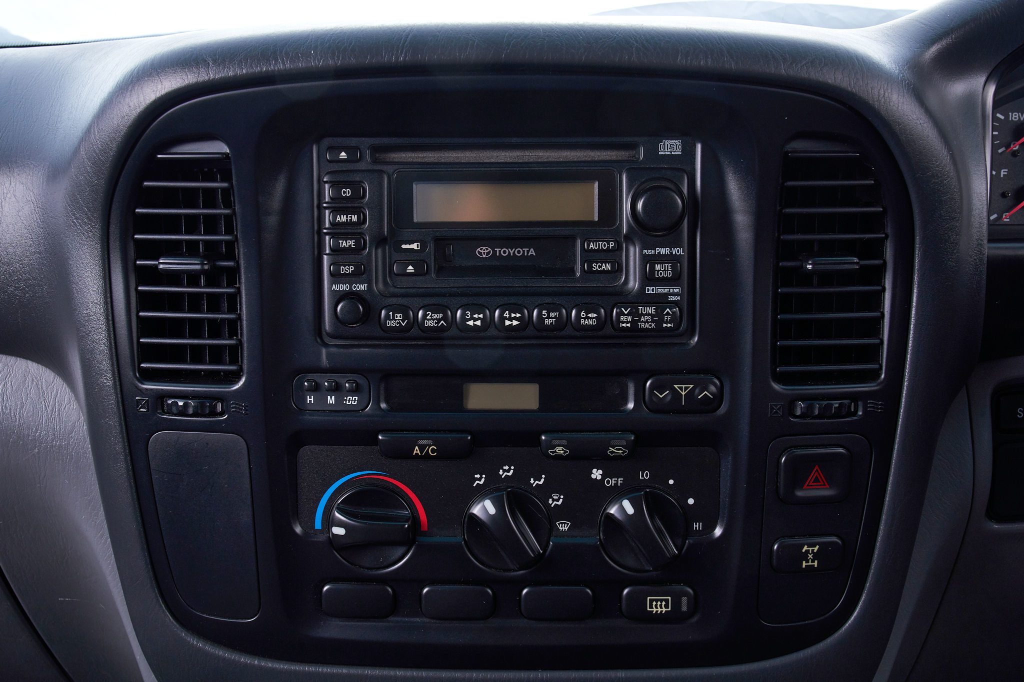 Toyota Landcruiser 100 series 3D model_17