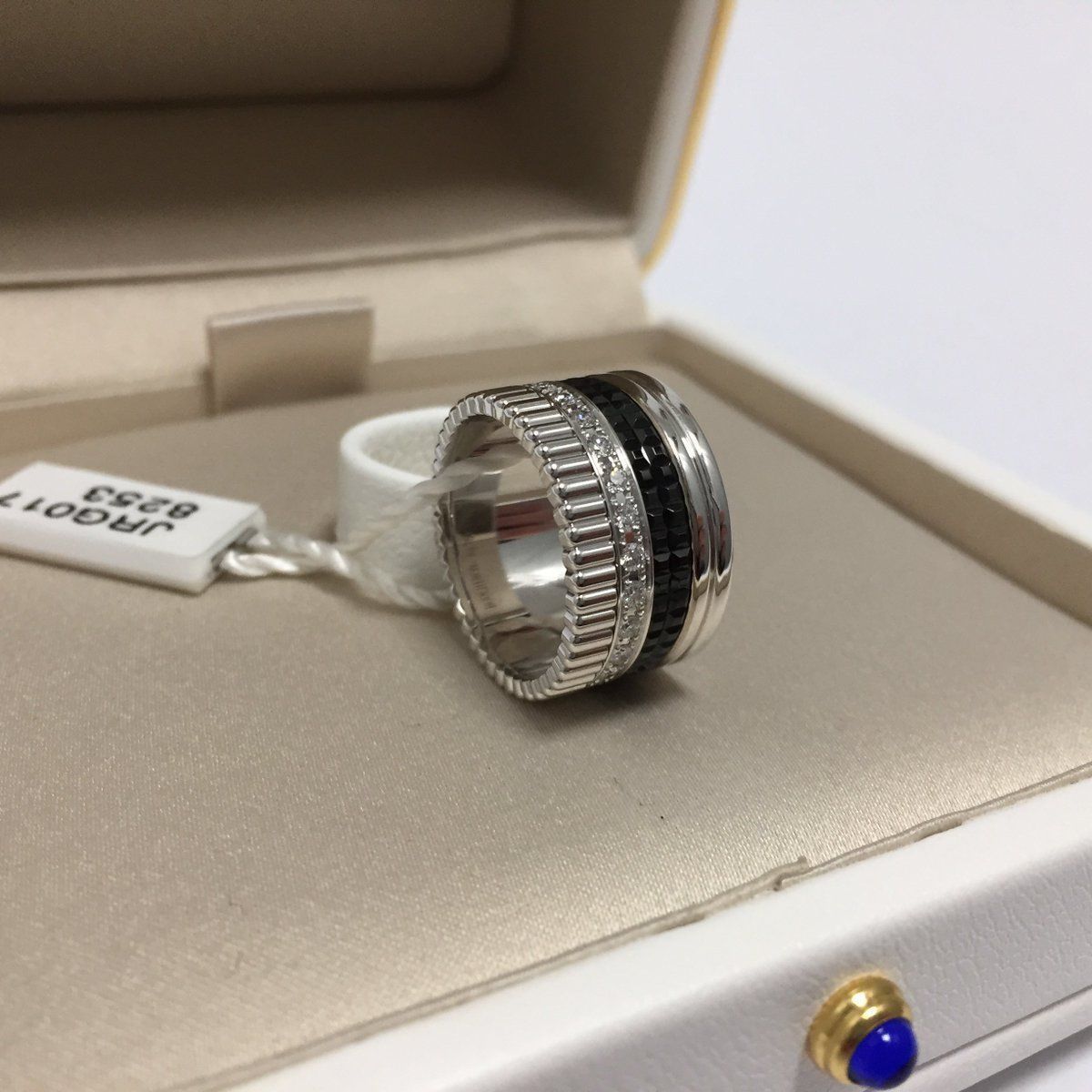 YD141 gold ring with diamonds 3D print model_18