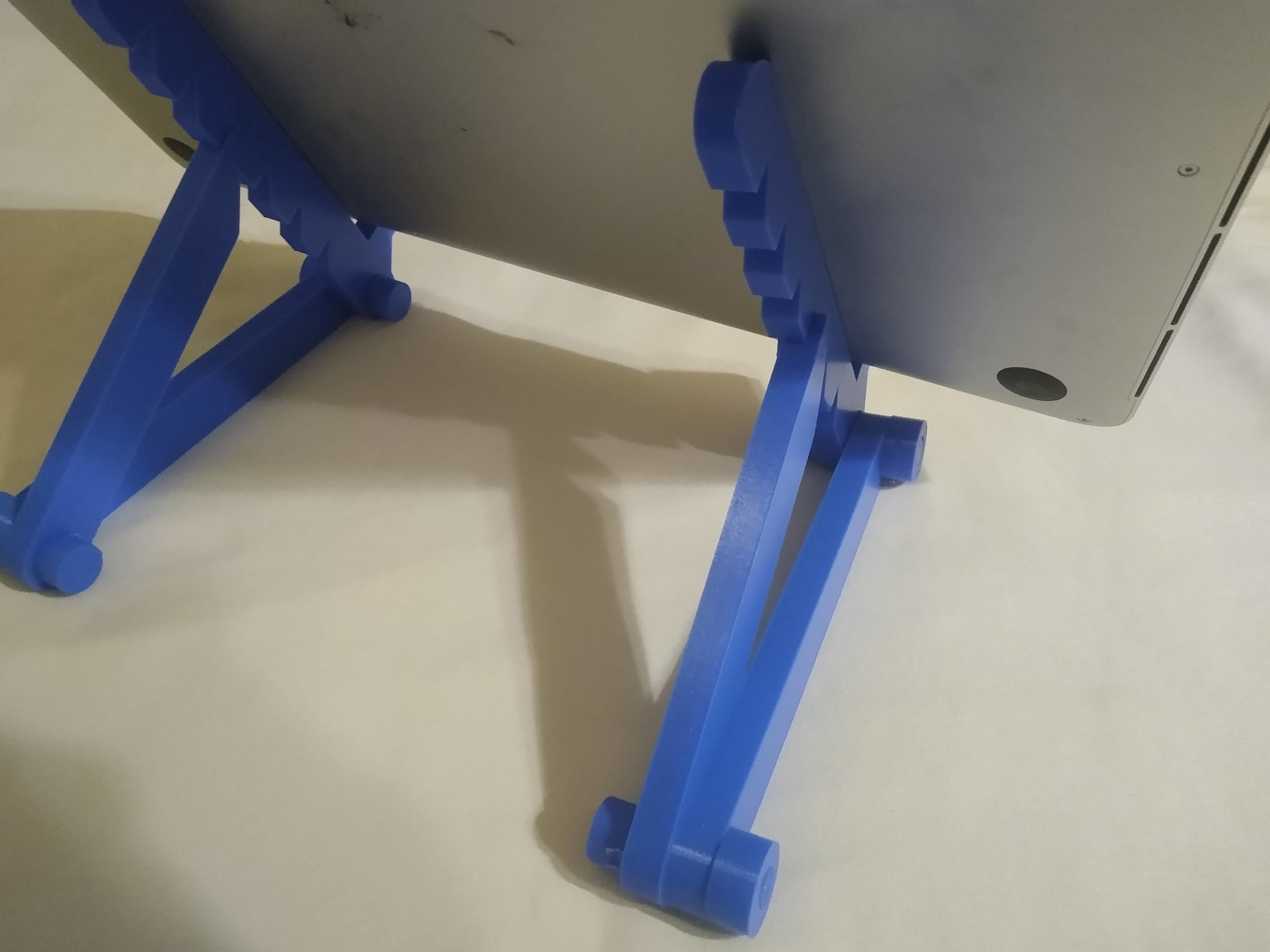 Adjustable Laptop Stand Free 3D print model_3