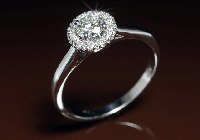 YD160 engagement ring with round brilliant diamond 3D print model_3
