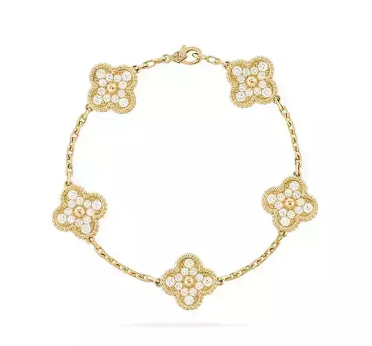 Sweet Alhambra Flower Bracelet  3D print model