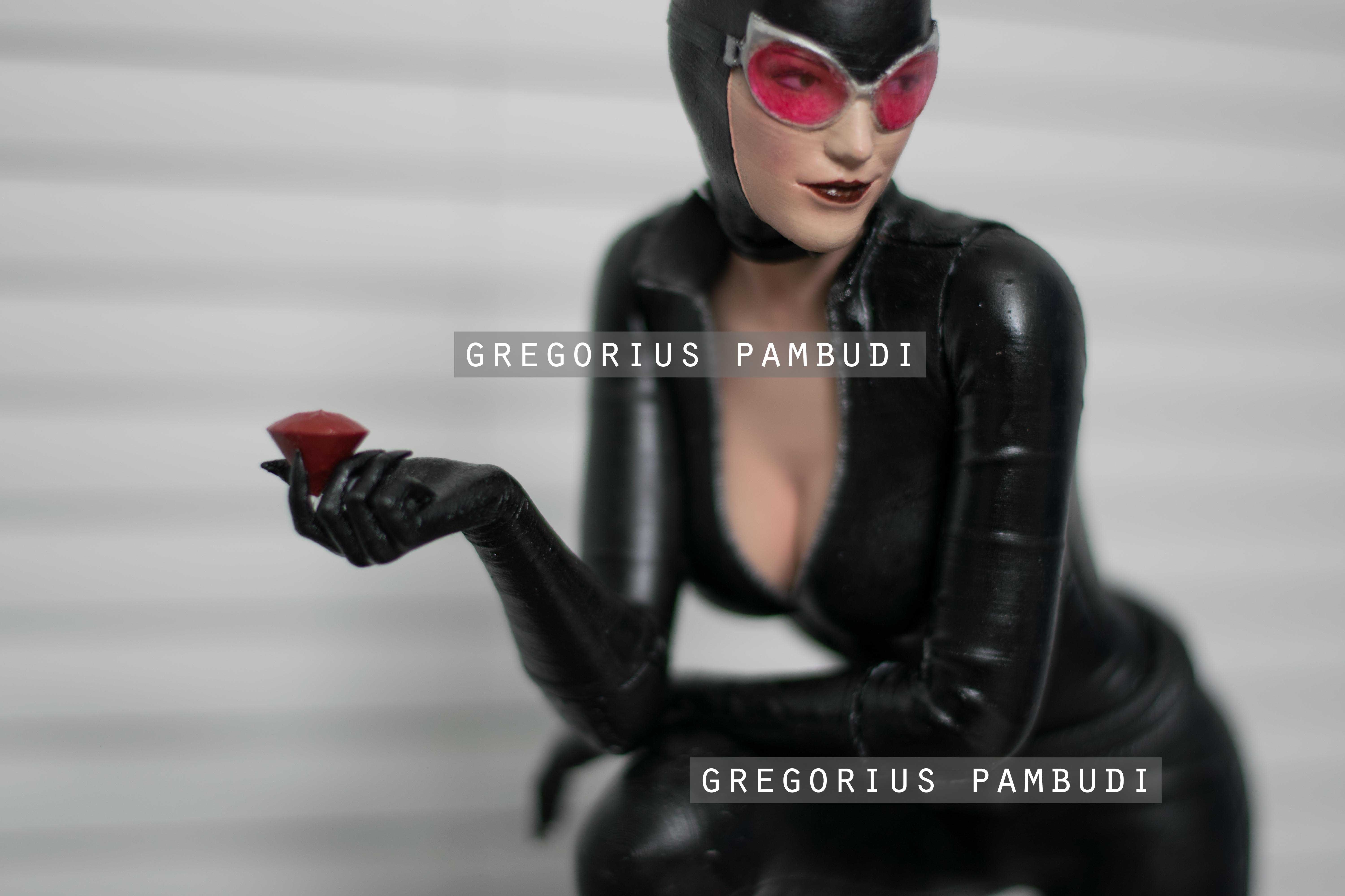Catwoman Fan Art Statue 3d Printable 3D print model_9