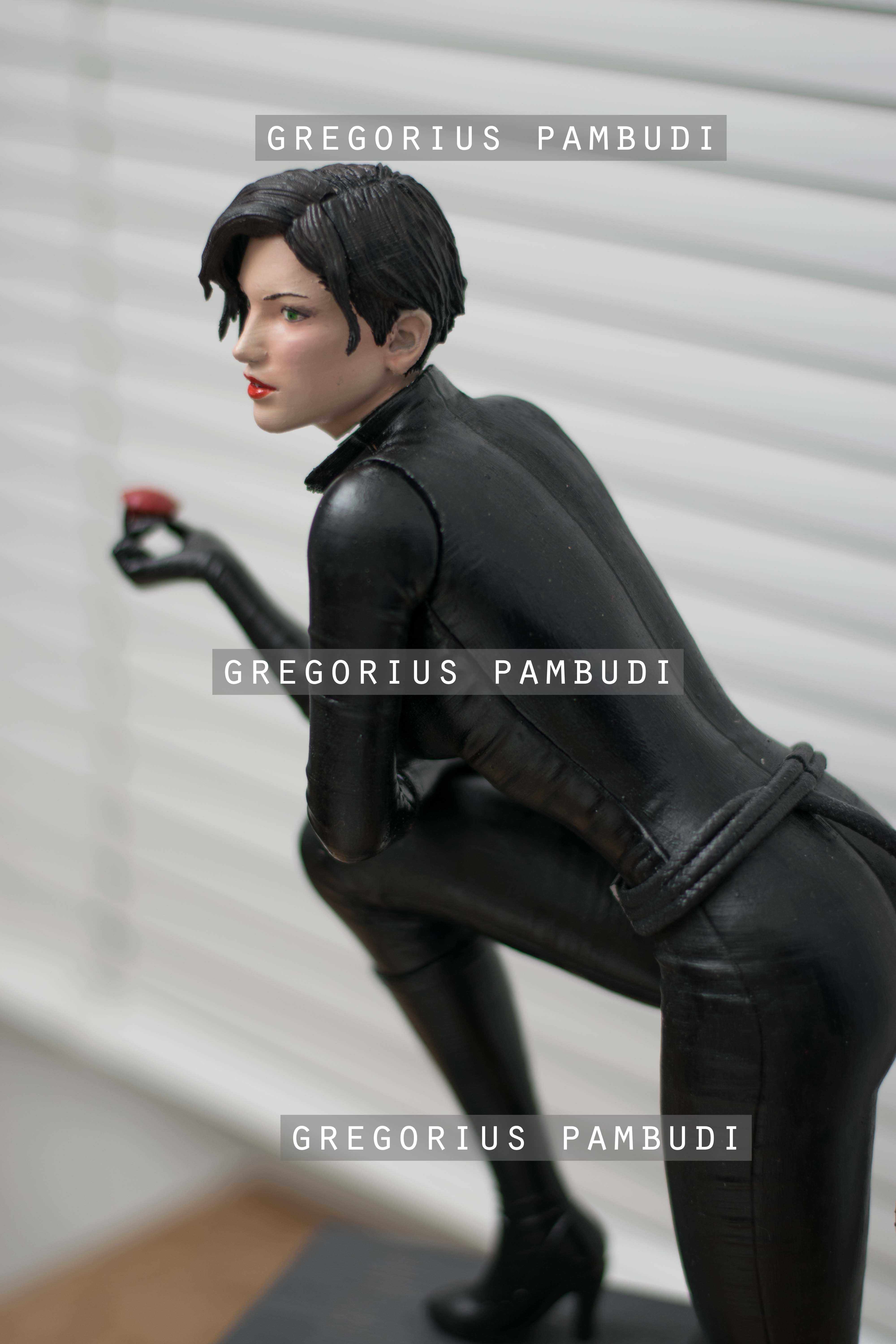Catwoman Fan Art Statue 3d Printable 3D print model_16