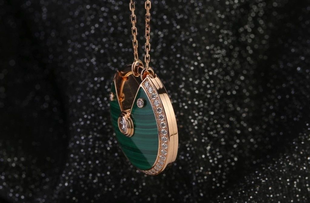 Amulette Necklace 3D print model_2