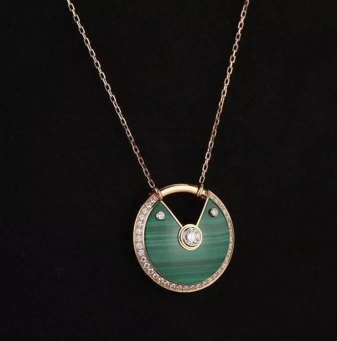 Amulette Necklace 3D print model_0