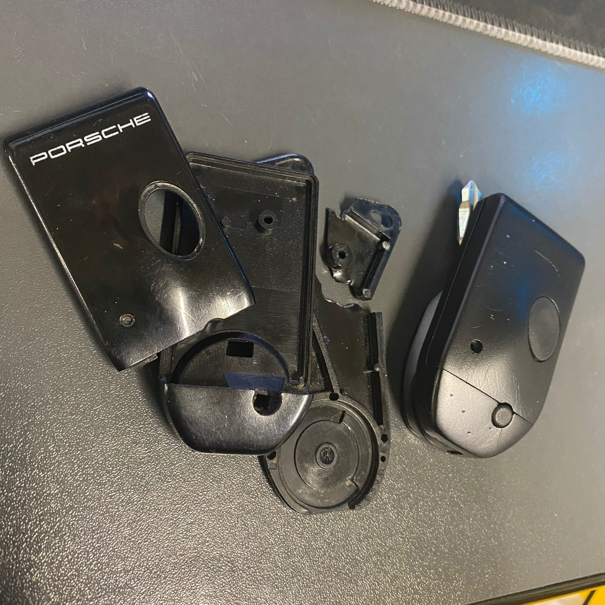 PORSCHE 928 GT KEY 3D print model_6