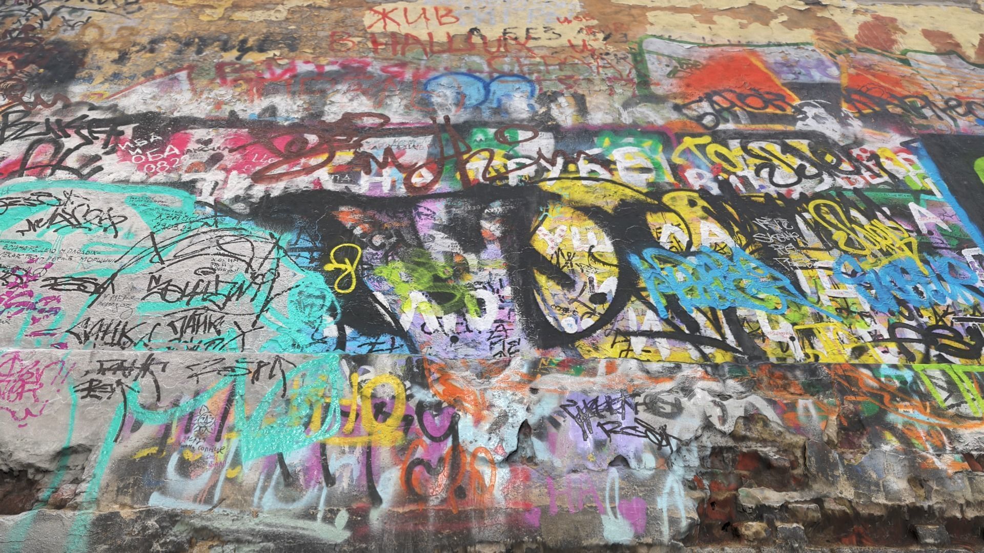 Graffiti Wall - 3d Photoscan Low-poly 3D model_9