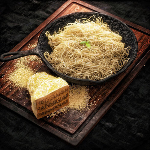 Spaghetti pan with noodles and parmesan cheese 3D model