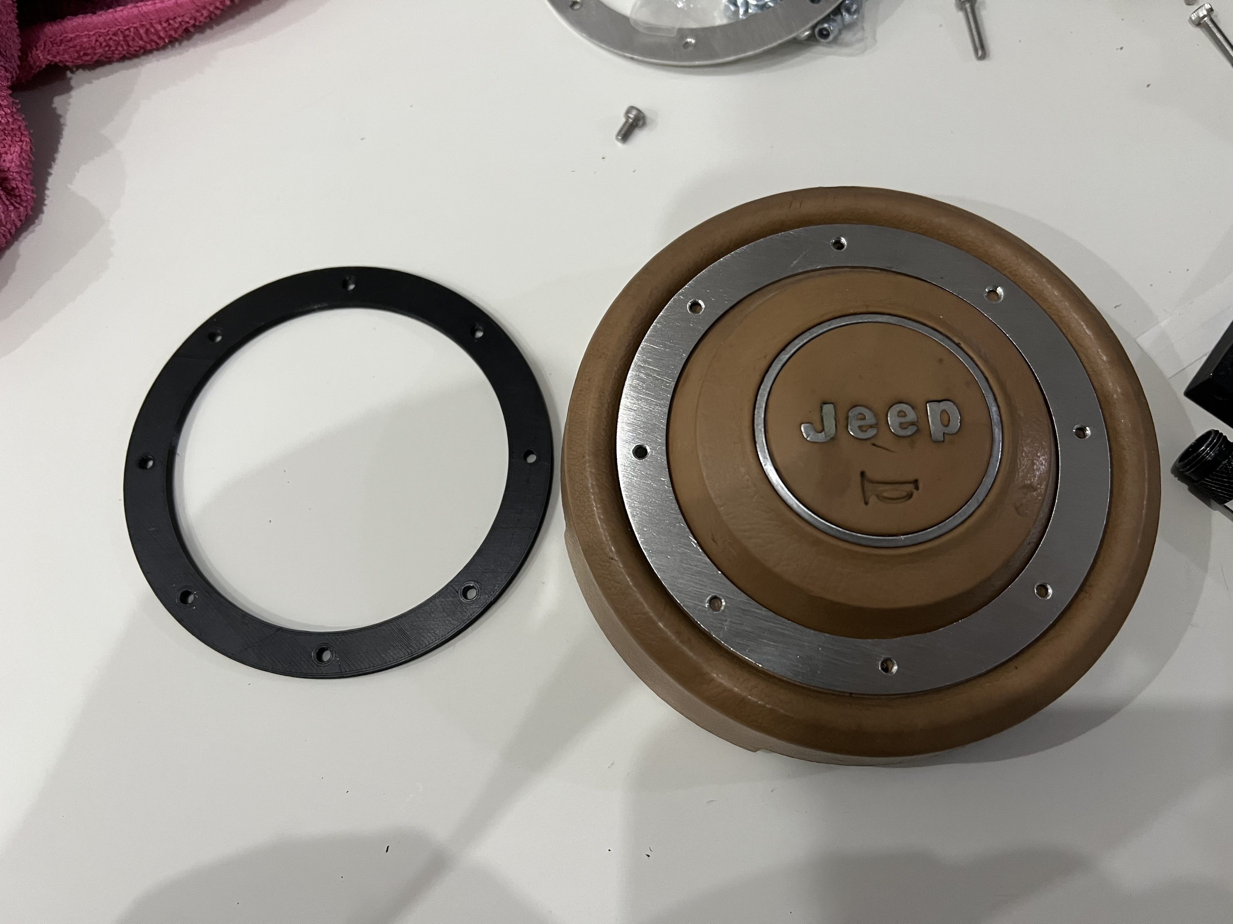 Jeep Wrangler yj steering wheel center Horn button 3D model 3D