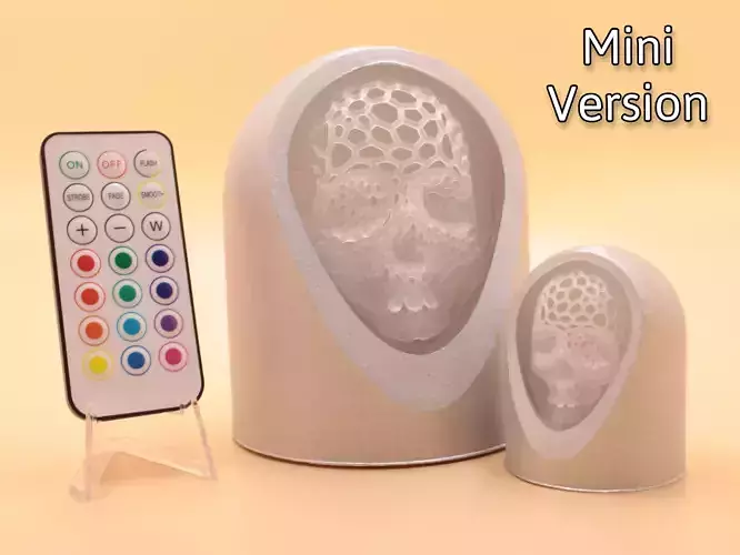 Hollow Skull Mini - LED Light Up Diorama