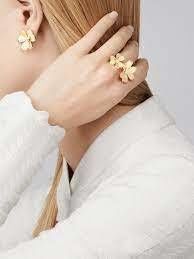 YD236 gold flower ring with diamonds 3D print model_5