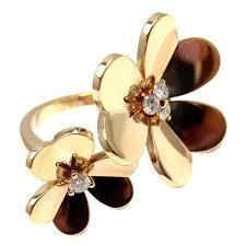 YD236 gold flower ring with diamonds 3D print model_8