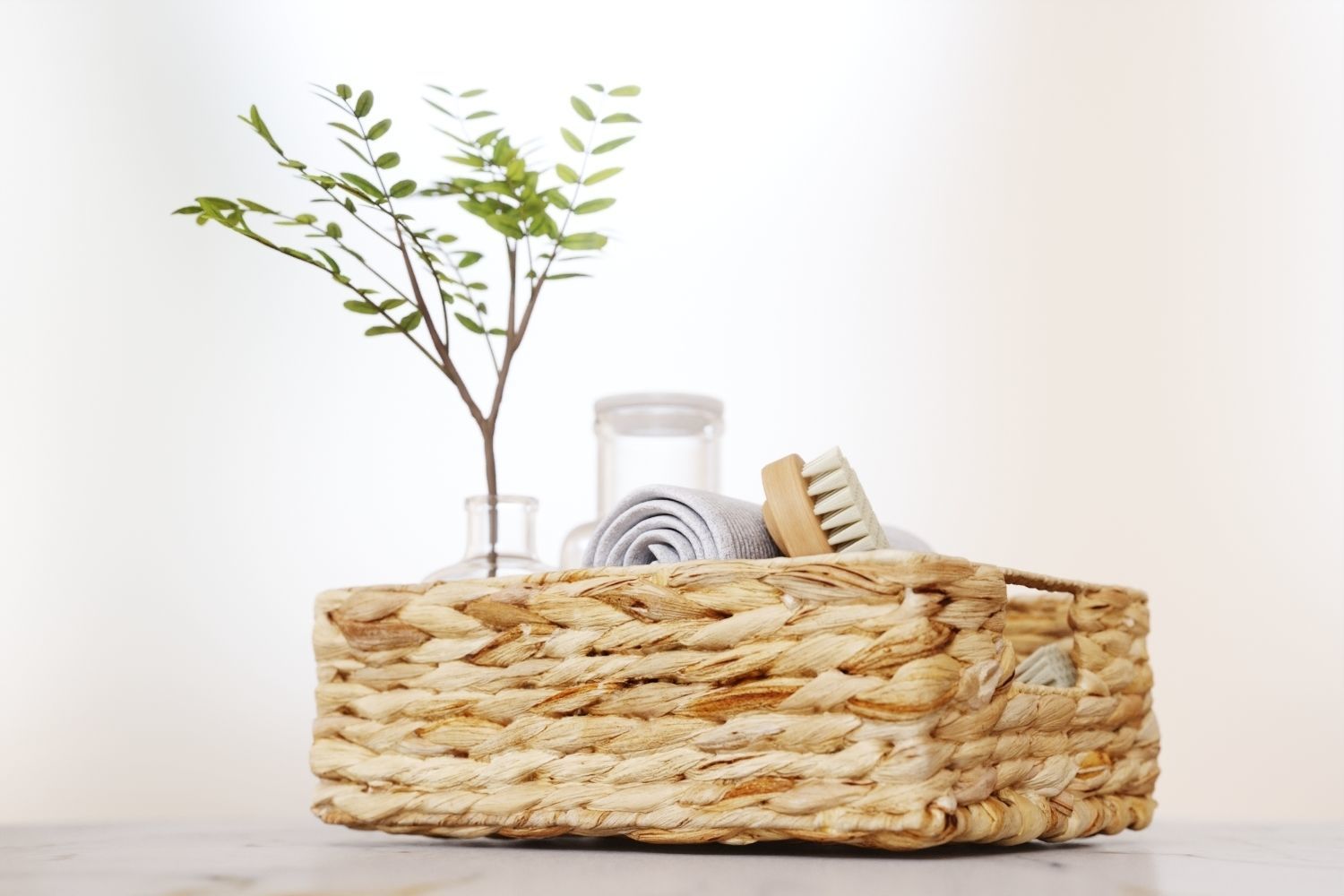 Set of bath accessories in a basket 3D model_10