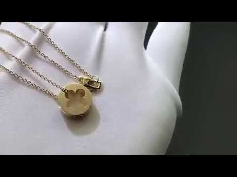 YD303 christian louboutin fleur de lis pendant 3D print model_12