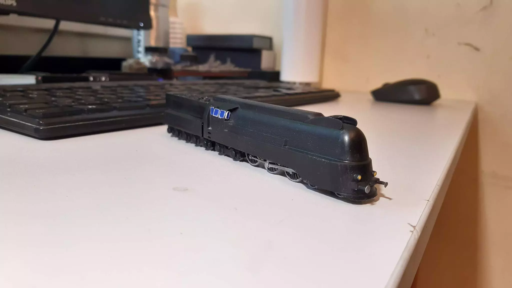 MAV 303 class streamlined locomotive concept design - N scale 3D print model