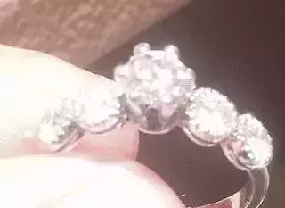 YD311 ring with diamond in center