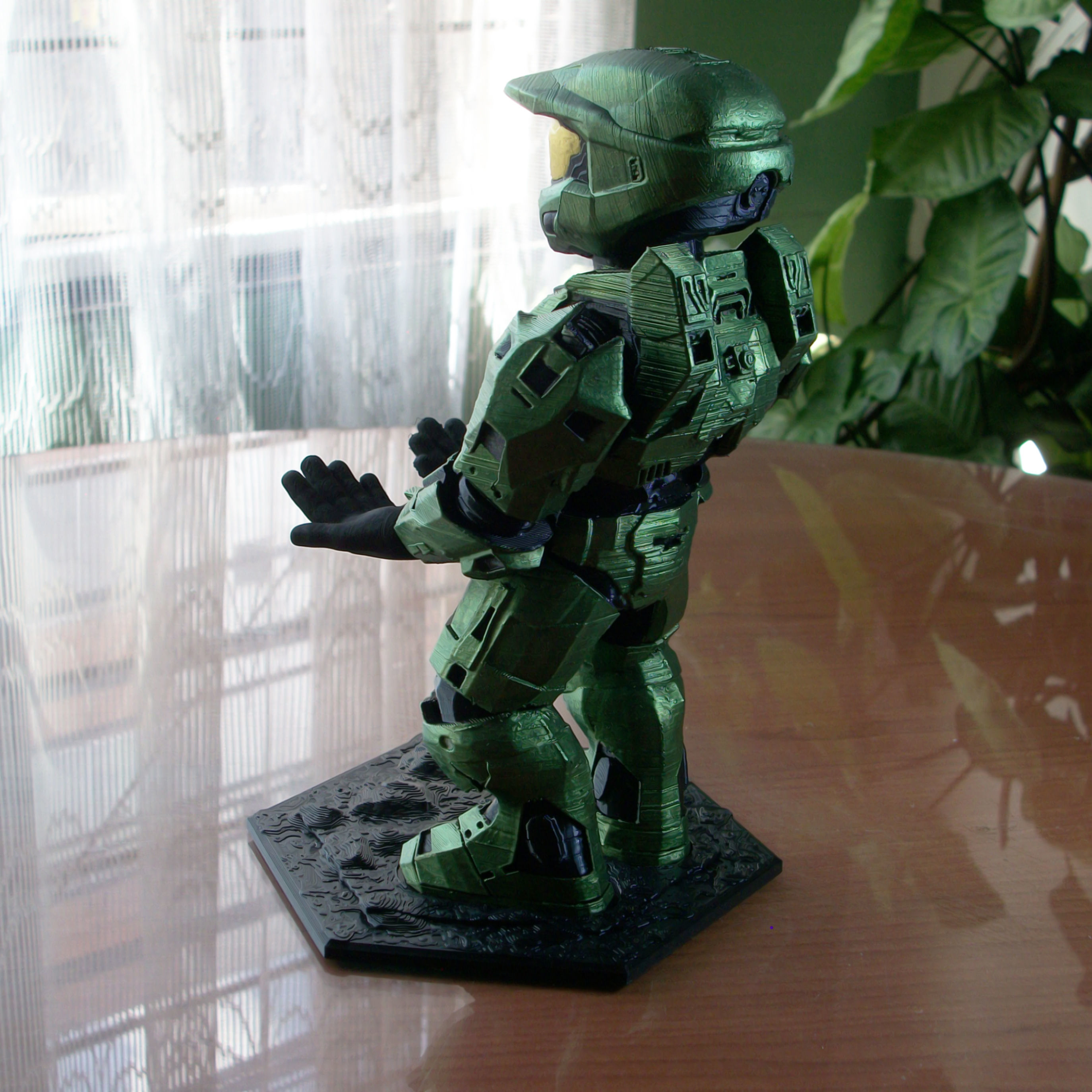 Master Chief Holder - Cable Guy 3D print model_1