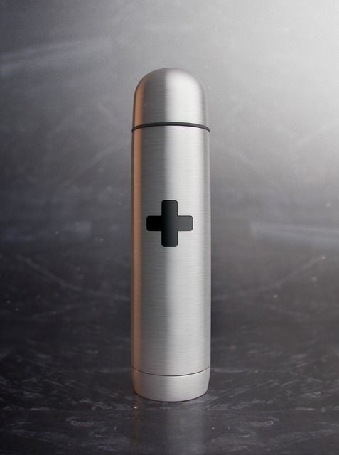 Vacuum flask Thermos Free 3D model_0