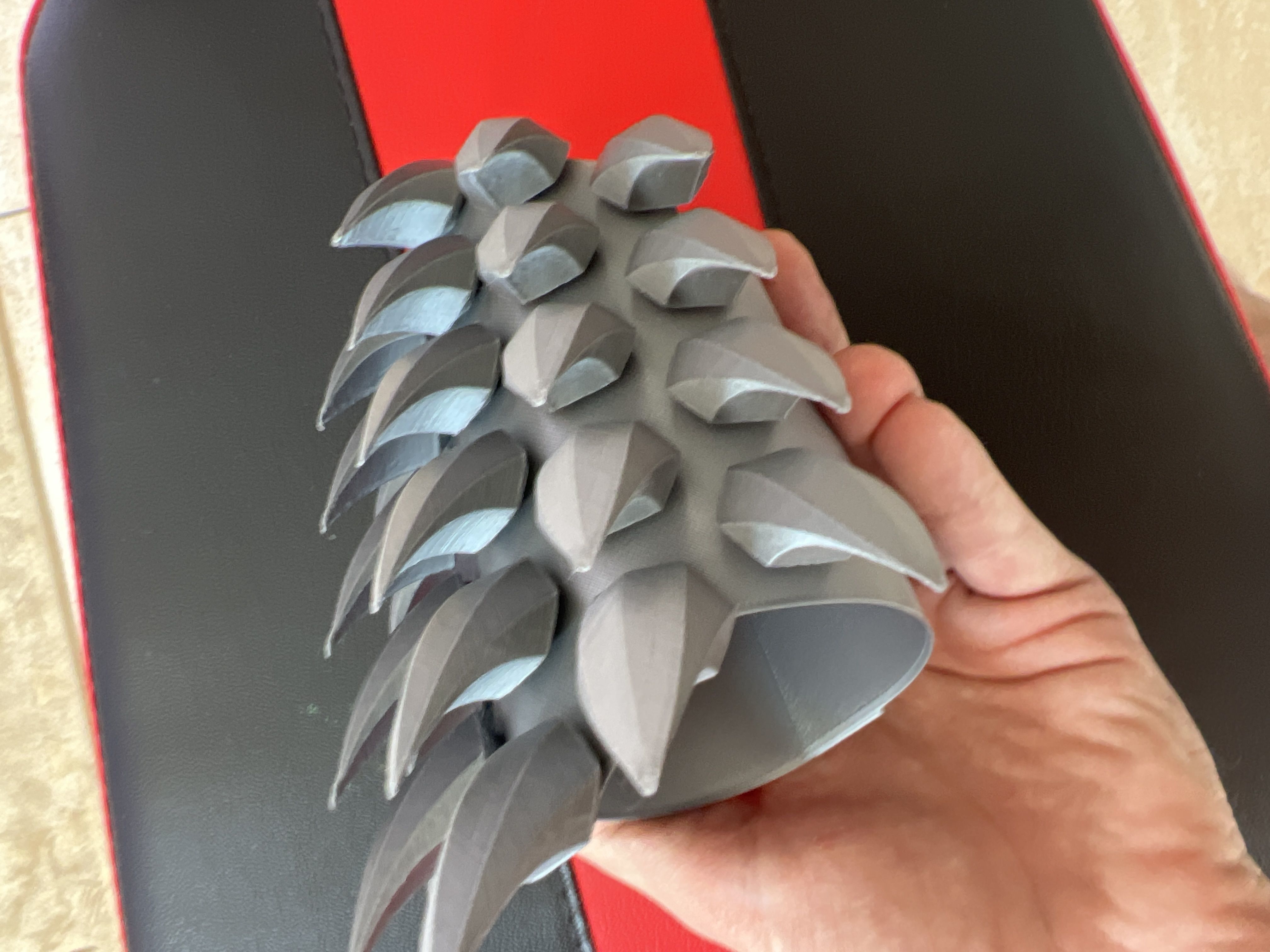 Flexible Spiked Bracer 3D print model_4