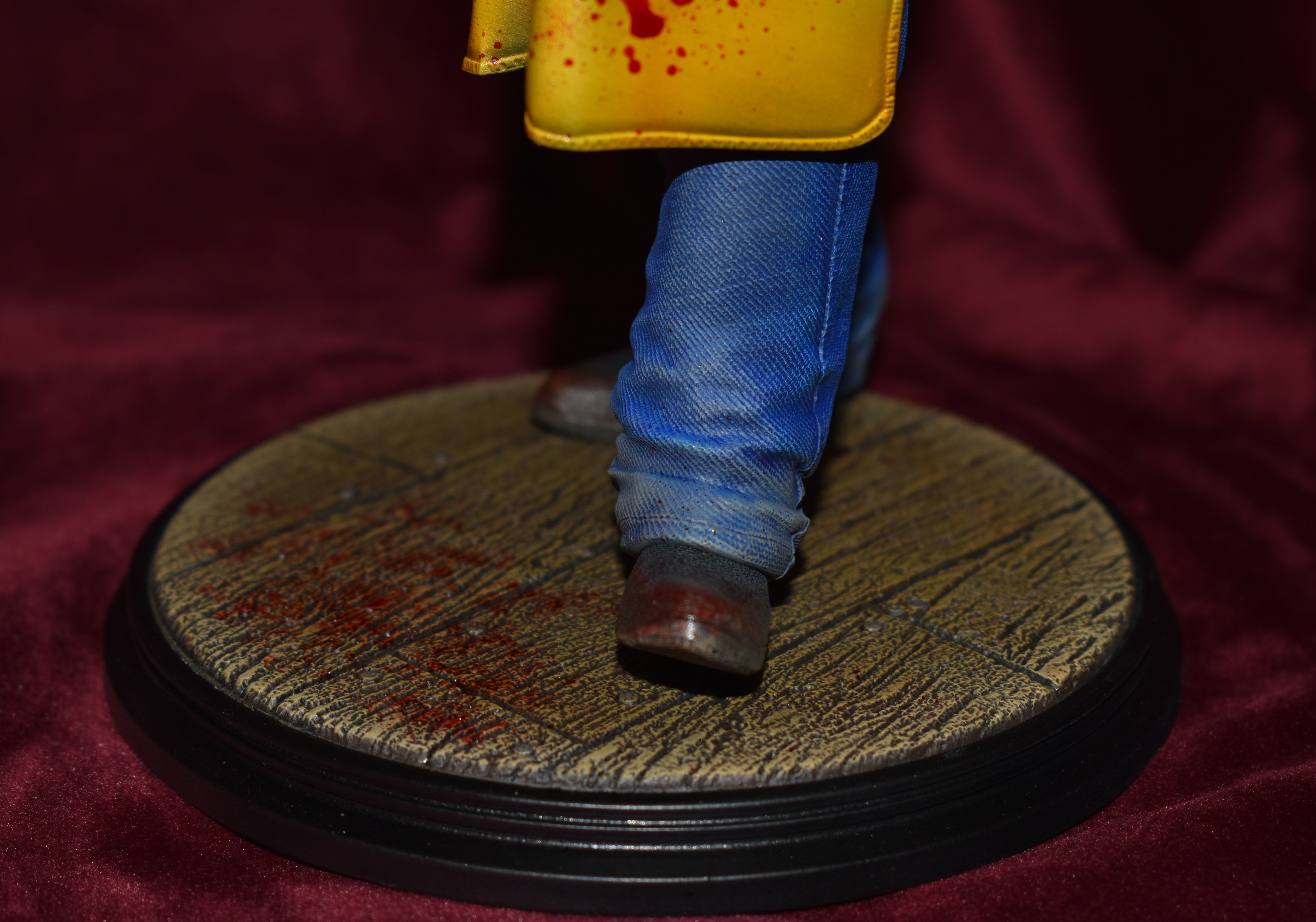 Leatherface statue  3D print model_18