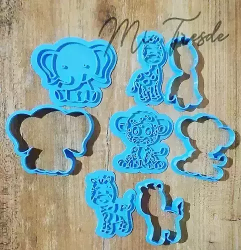 SET OF 4 SAVANNAH ANIMALS 3D model