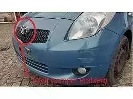 toyota yaris front bumper emblem