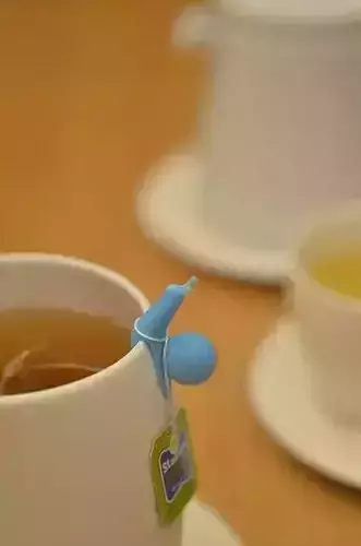 Snail tea bag holder 