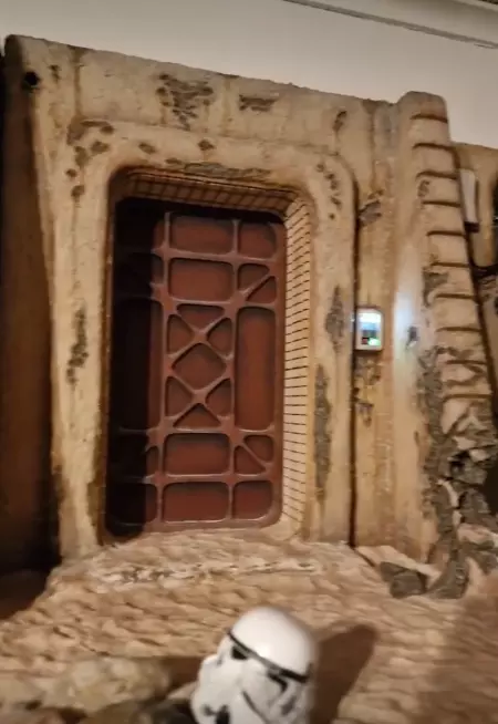 Mos Eisley door 1-6 scale Hottoys 3D print model_12