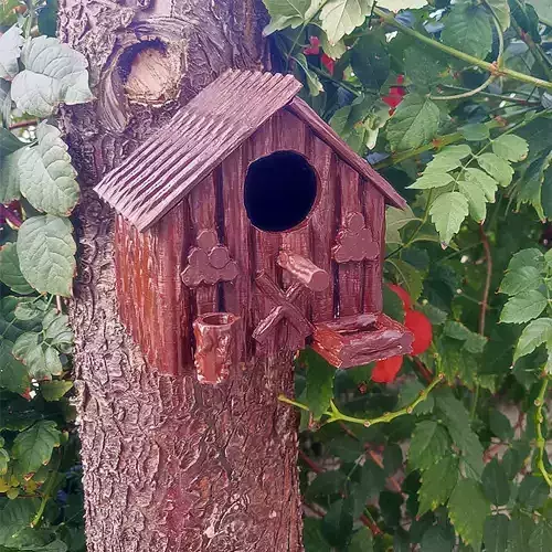 WOOD BIRD HOUSE