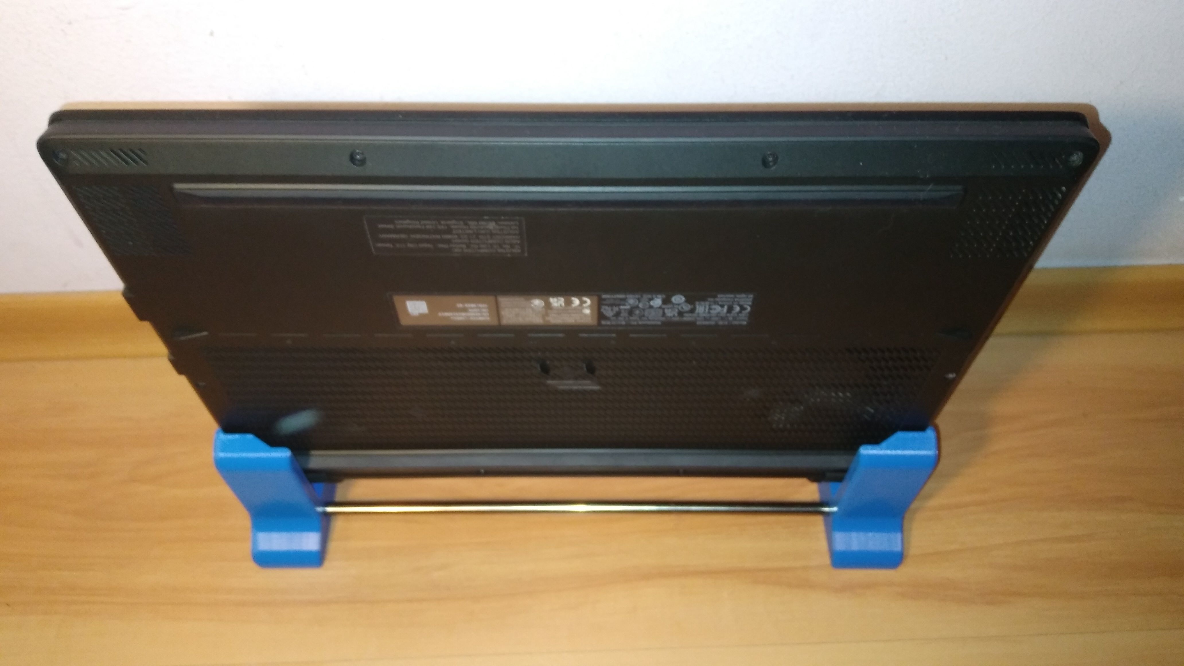 Vertical stand for Asus GU603Z notebook 3D print model_1