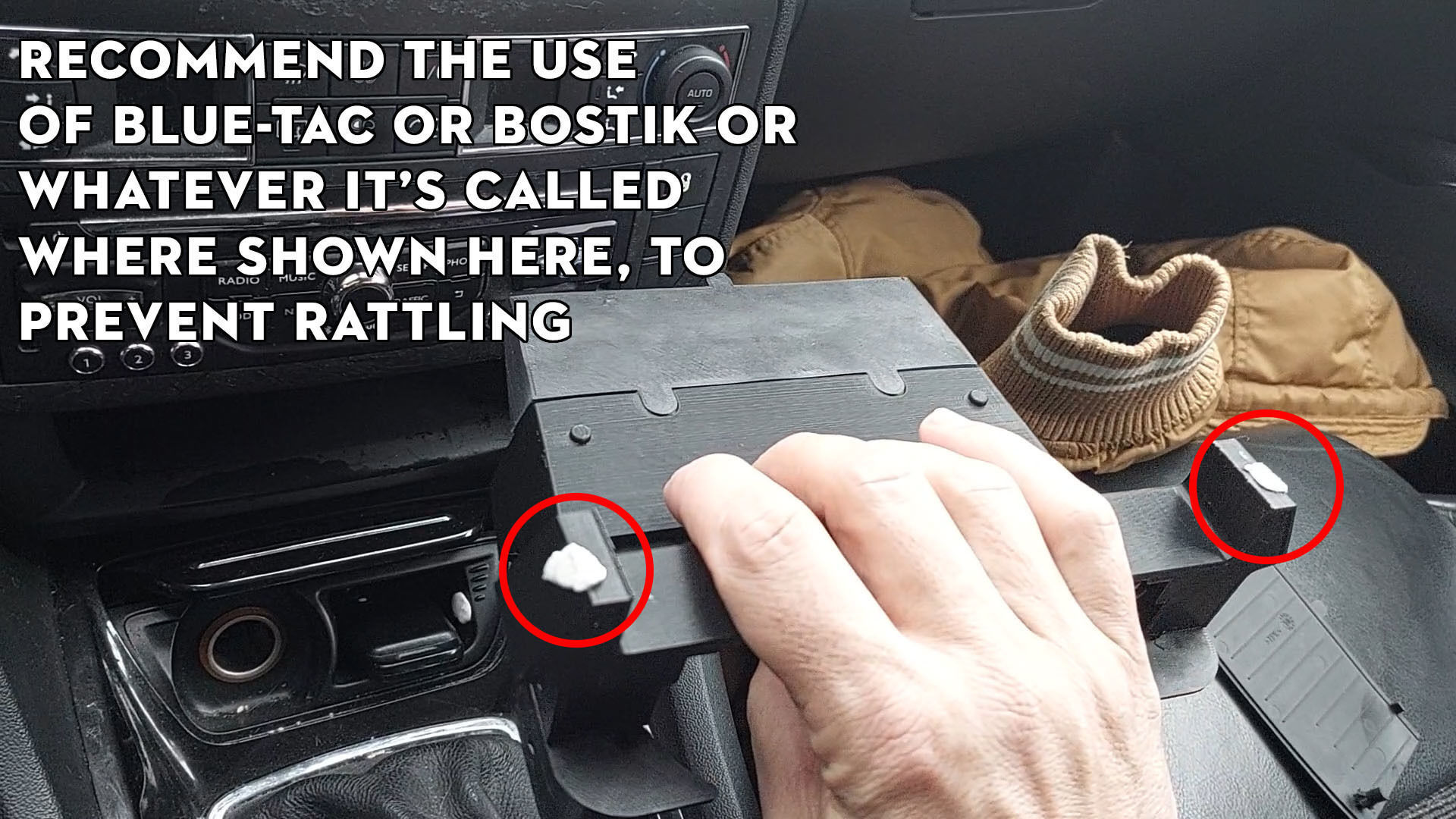 Double Cupholder-Phoneholder for Citroen C5 X7 3D print model_26