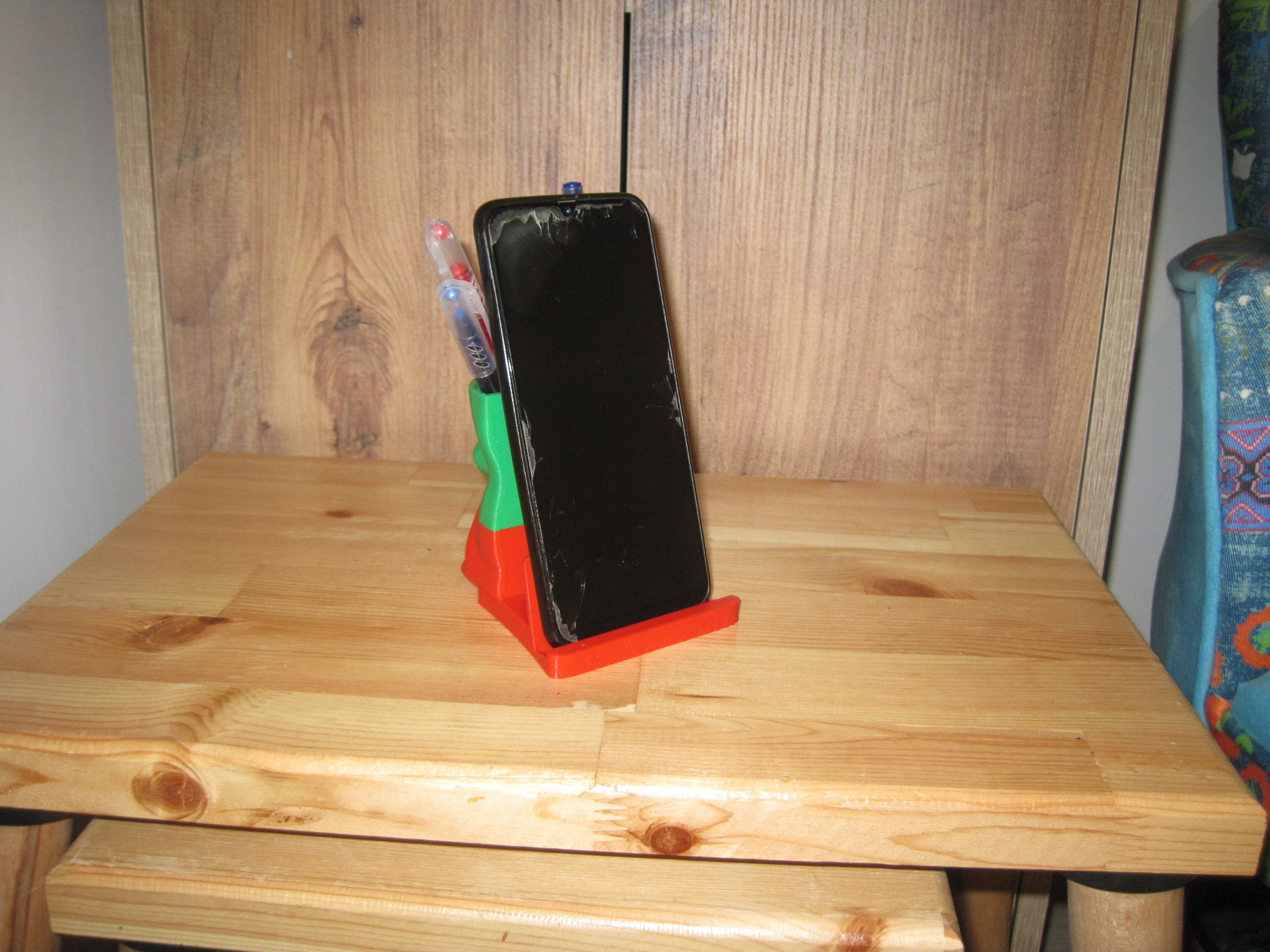 Unique Ape-Monkey Phone Holder with Pen Holder 3D print model_18