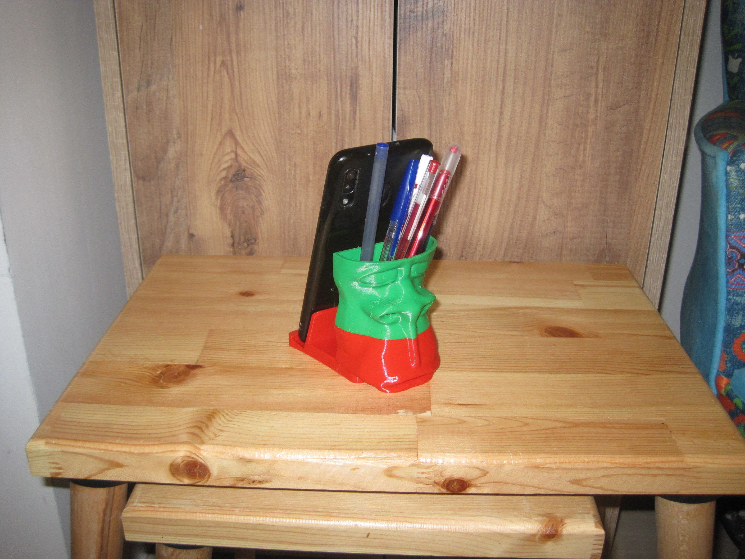 Unique Ape-Monkey Phone Holder with Pen Holder 3D print model_17