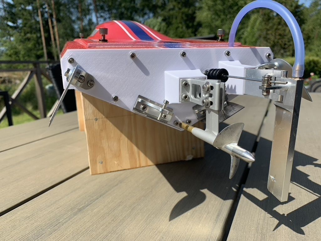 Deep-V RC Boat 80cm for Rough Water 3D print model_6