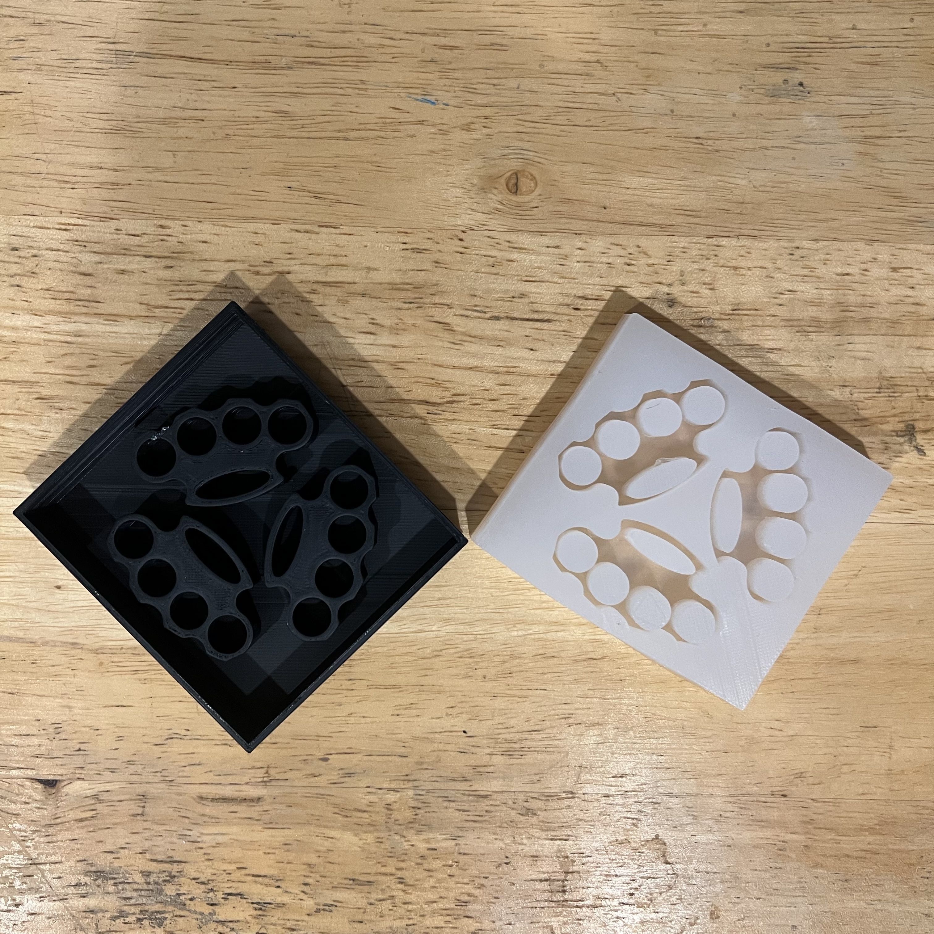Brass Knuckles Ice Cube Mould 3D print model_5