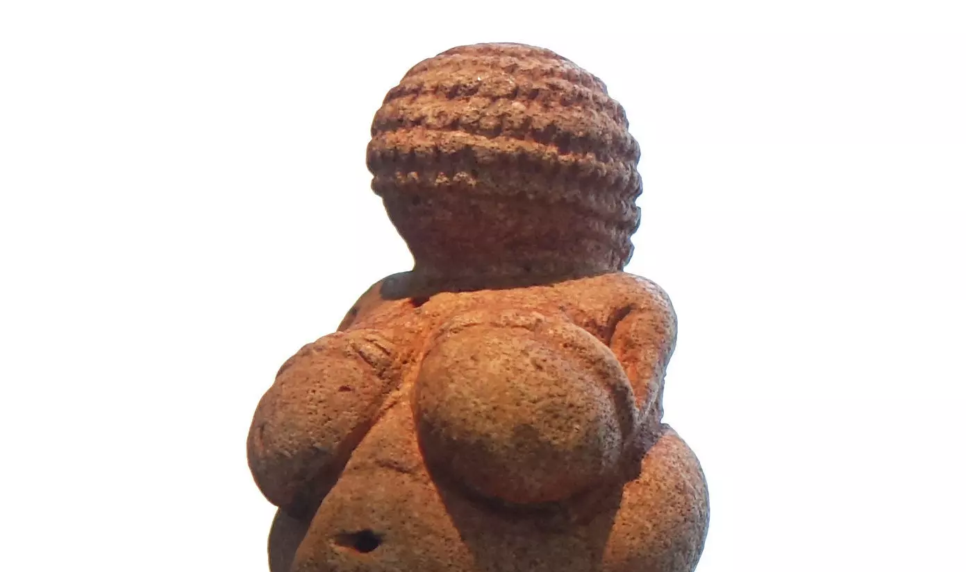Venus of Willendorf Low-poly 3D model_0